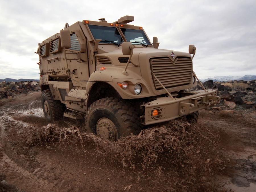  International MaxxPro 4x4 2007 года  (фото 6 из 16)